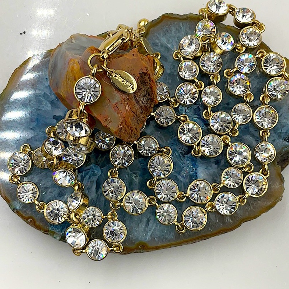 Chico’s 32” Elegant Gold Necklace With 60 Stunning Sparkling Crystals - Picture 2 of 7